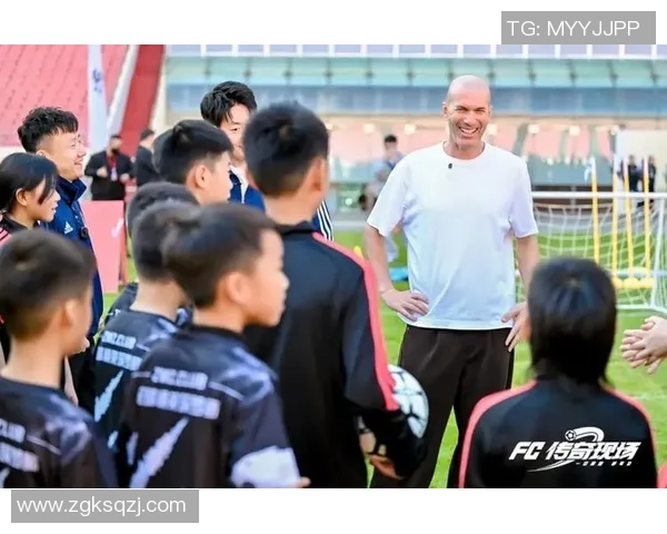 小国足球传奇:这些小国球星如何在世界足坛崭露头角